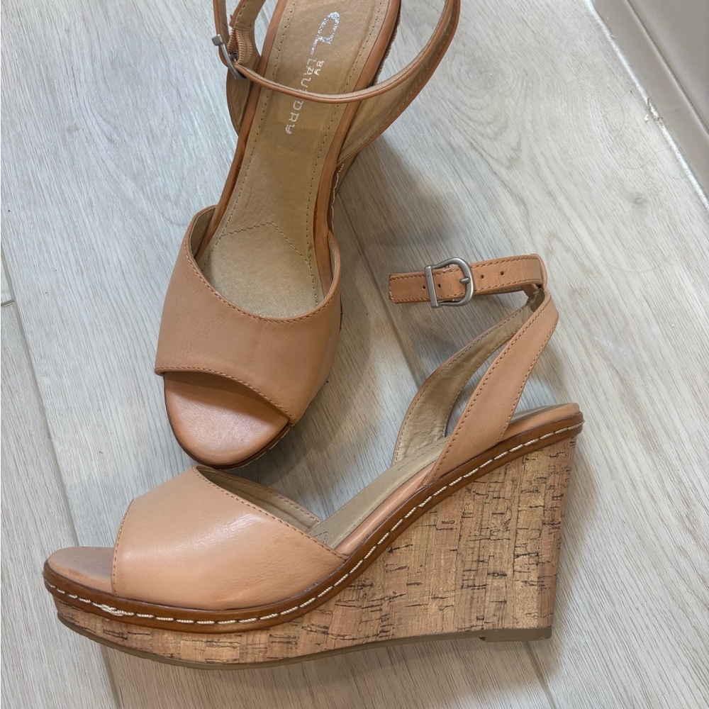 CL by Laundry Tan Wedge Sandals